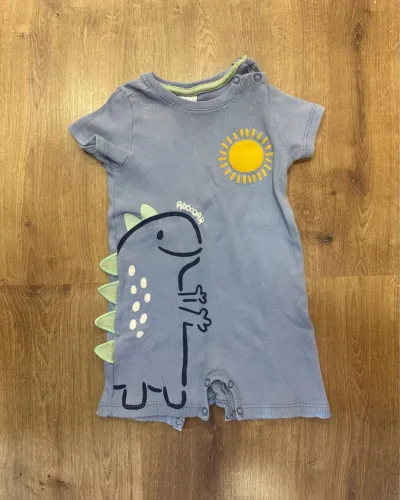 Romper dinossauro 