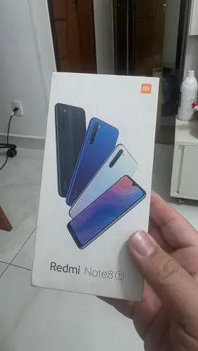 Caixa de celular redmi note 8 T com manuais