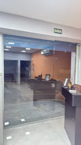 ALUGO LOJAS PORTAS BLINDEX AV BRASÍLIA 