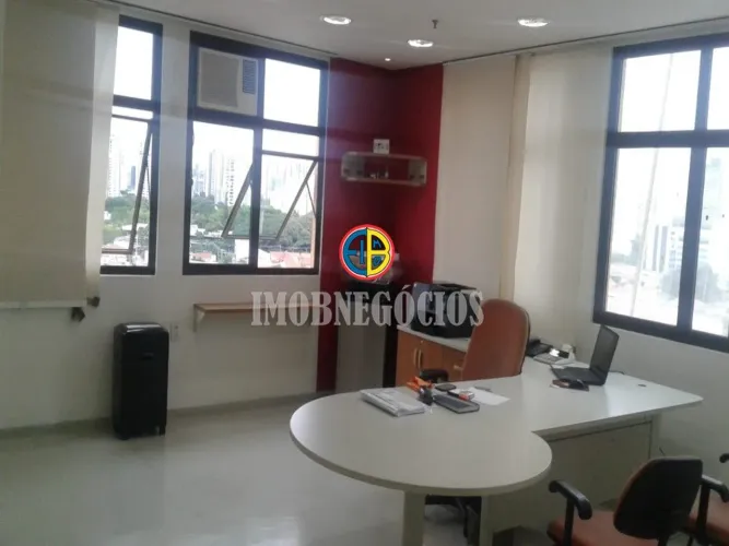 Sala Comercial na Chácara Santo Antônio
