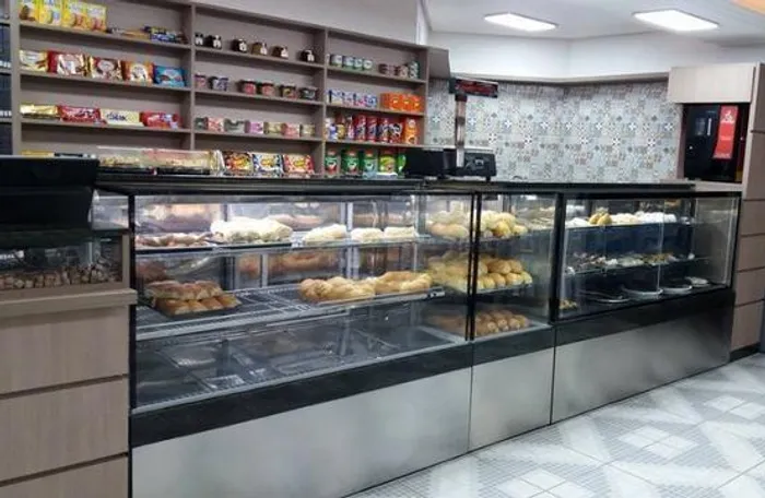 Confeitaria Modelo Luxo Especial, Balcão Refrigerado, Seco, Estufa Padaria - Marcos