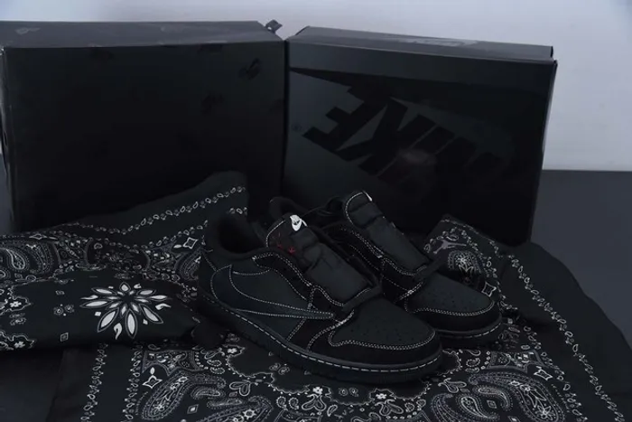 Tênis Air Jordan 1 Low X Travis Scott 'Black Phantom'