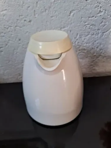 Garrafa termina excelente estado