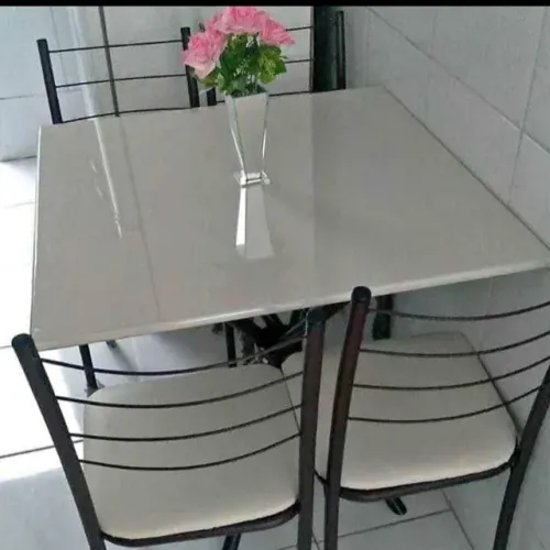 Mesa 70x70 Granitada com 4 cadeiras