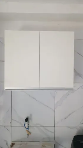 Armário aéreo de duas portas