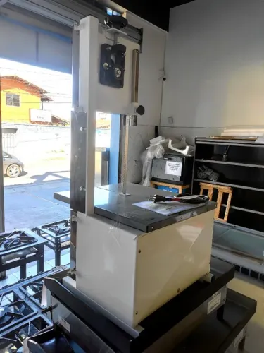 Serra Fita de Bancada (Açougue) Nova - marca Compact 