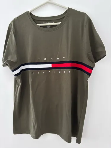Camiseta Tommy Hilfiger nova - original G