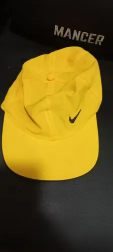 Boné Nike Amarelo VINTAGE