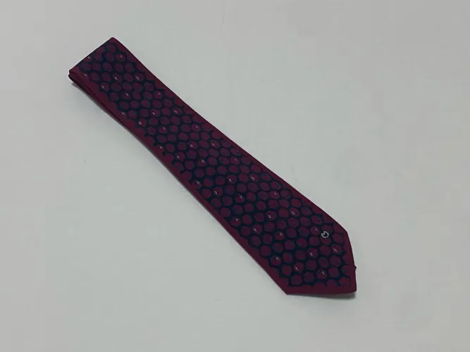 Gravata Mila Schon vinho estampa casinha de abelha bom estado