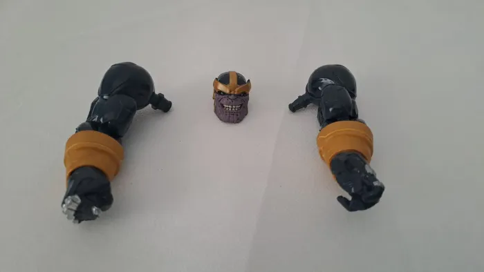 * MT 3 Peças BAF Thanos Marvel Legends