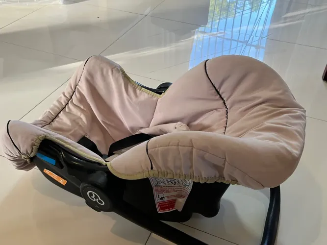 Cadeirinha de Bebê Conforto