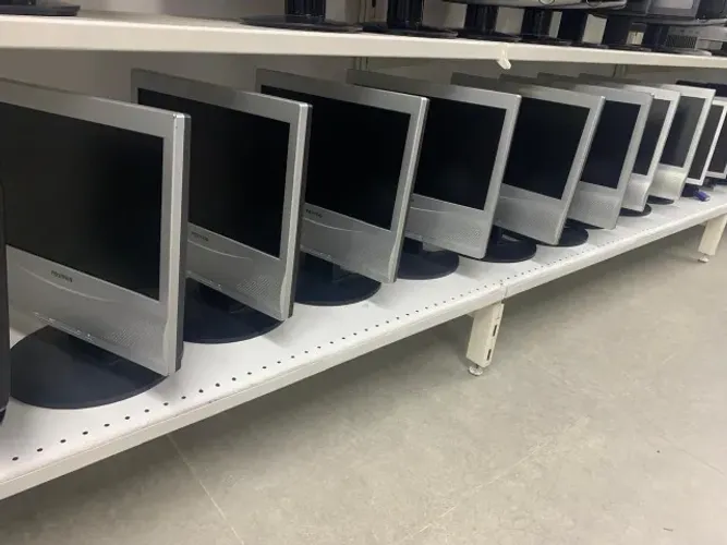 Monitor 15 Polegadas Diversos Modelos A partir de 85,00 com Garantia e Nf