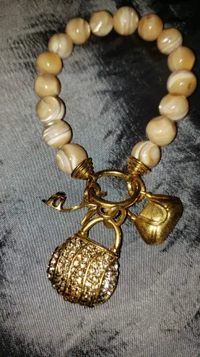 Pulseira em pedra natural