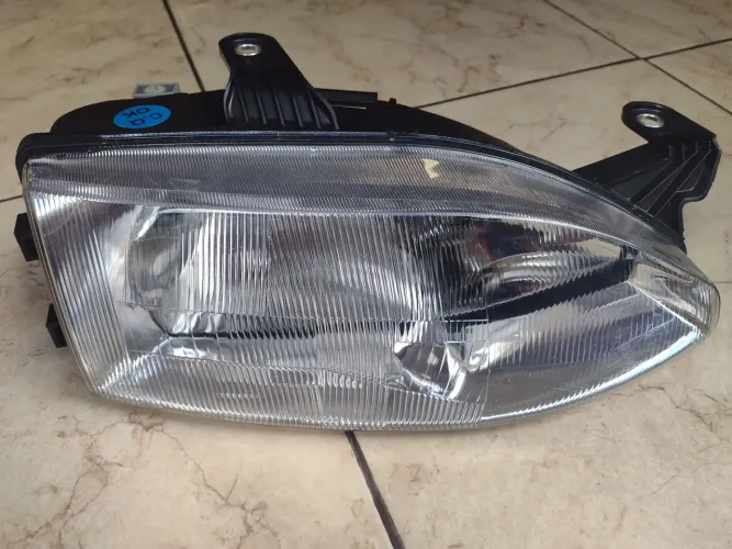 Farol Pálio Siena Strada lado direito ano 1996 á 1999 foco duplo