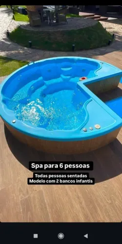Ana: Spa de fibra na cor azul ou branca de 6 lugares