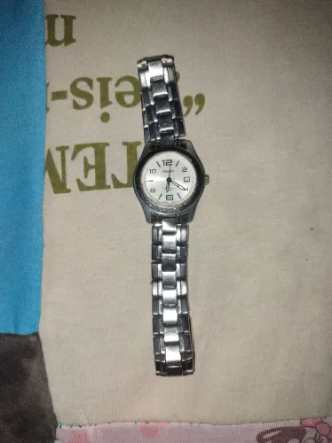 Relógio oriente Original usado, Feminino 220,00