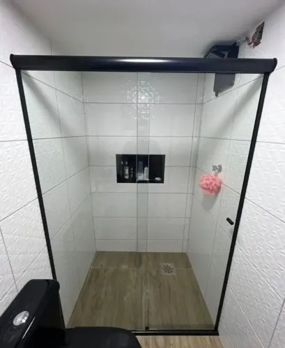 Box para banheiro 1.50m Novo. Instalado 
