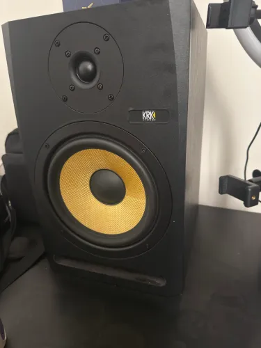 Par de Monitores de Estúdio_KRK Rokit Rp8 G5 M8 Studio Monitor