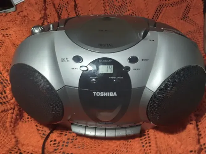 Bombox Toshiba