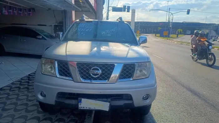 Nissan Frontier LE CD 4X4 2.5 TB Diesel Aut. 2011