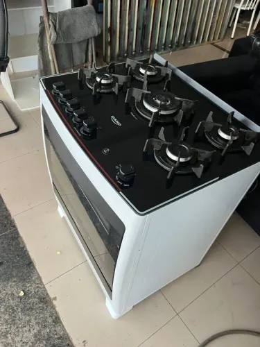 Fogão Dako 5 Bocas com Forno mesa de vidro 6 meses de uso