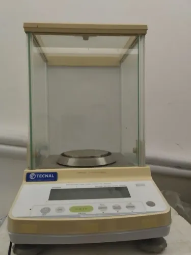 Balança de precisão 