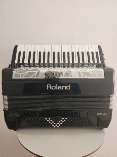 Acordeon Roland Fr-8x