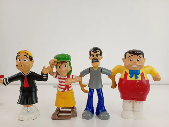 Coleção bonecos do chaves