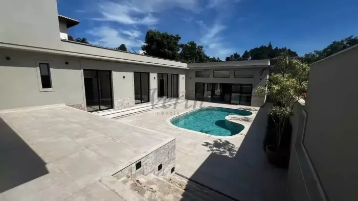 Casa à Venda no Condomínio Arboreto dos Jequitibás, Sousas - Campinas/SP
