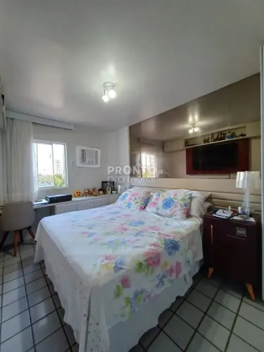 Imóvel para venda possui 120 metros quadrados com 3 quartos em Casa Forte - Recife - PE