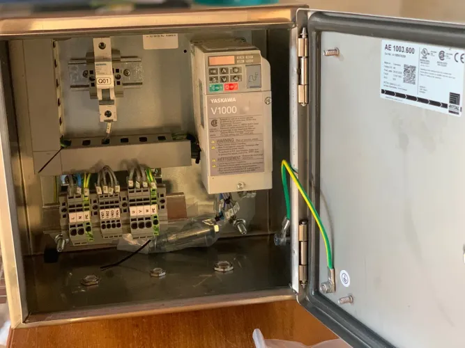 Painel de acionamento inversor de bomba/motor 220v ou 380v