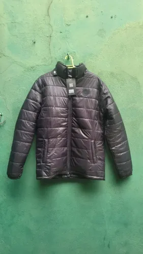 Jaqueta Puffer Vida Marinha com Capuz Removível - Tam. P - Original, Nova!