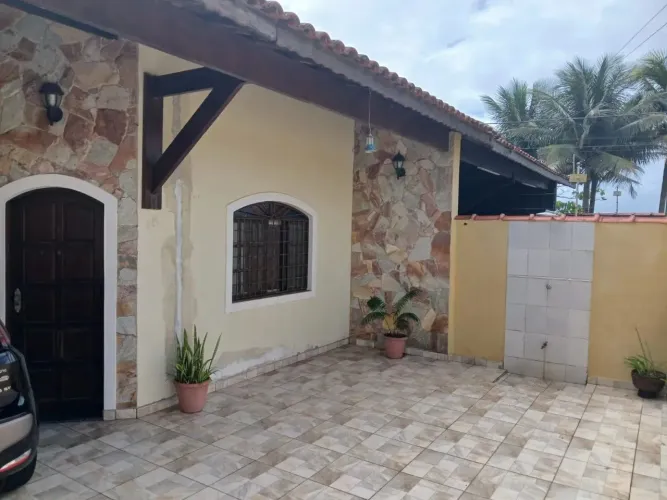 Estou vendendo está casa no Guará DF pronta para morar 