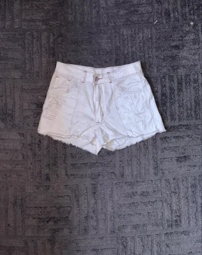 Short jeans branco 