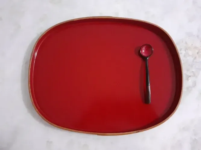 Bandeja Japonesa de Bambu e Laka Vermelha