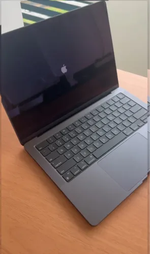MacBook Pro m4 24/512 1 ano de garantia Apple 