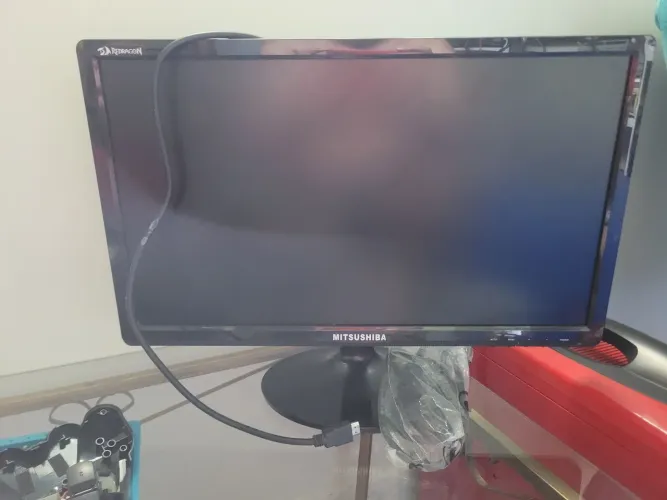 Monitor Toshiba led 21" HDMI VGA
