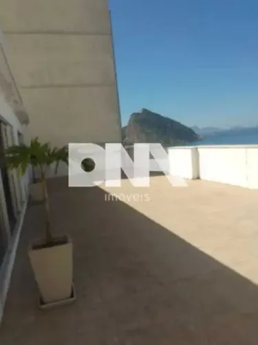 Apartamento - / Residencial / Leme