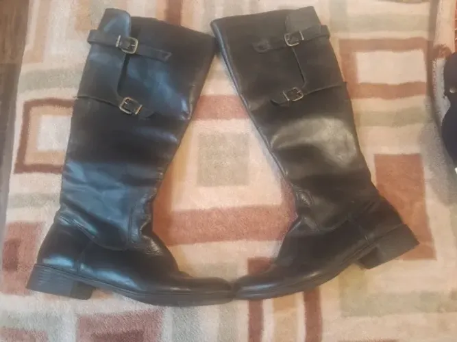 Botas Constance de Couro - Preta