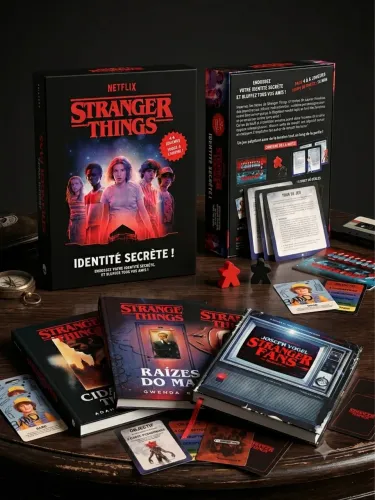Kit Stranger Things, livros e jogo.