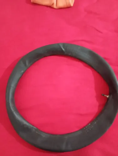 Câmera de ar , pneu da moto cg 160 honda