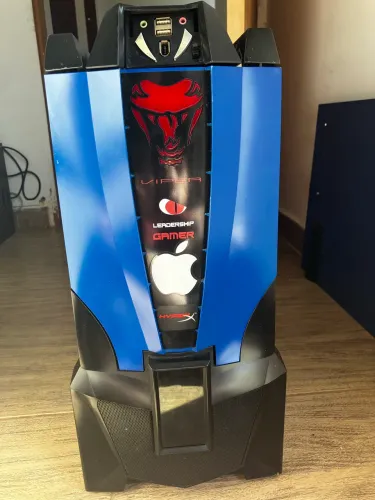 Gabinete gamer leadership viper anos 2000