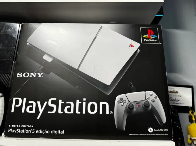PS5 SLIM EDIÇÃO ANIVERSÁRIO 30 ANOS 