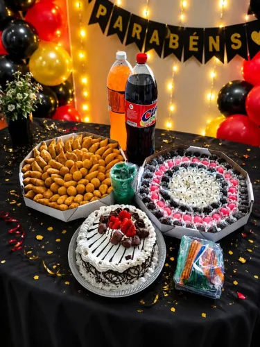 Kit festa completo, bolo, doces e salgados