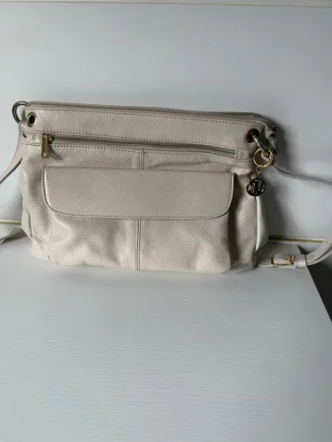 Bolsa couro Regina Cavalheiro branca 