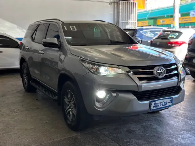 Toyota Hilux SW4 SRV 4X2 2.7 Flex 16V Aut. 2018