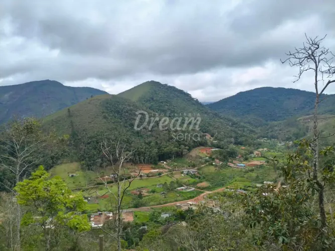 Terreno à venda, 845 m² por R$ 135.000 - Albuquerque - Teresópolis/RJ