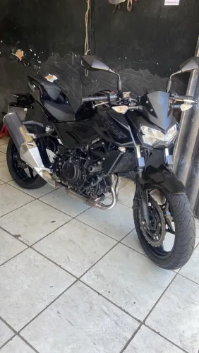 Kawasaki Z 400 2021