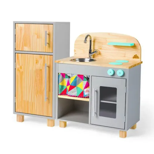 cozinha infantil com geladeira
