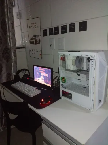 pc gamer ryzen 5 5600 rx580 16gb